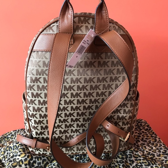 Michael Kors MK Signature Large Backpack Abbey NWT - Picture 4 of 8